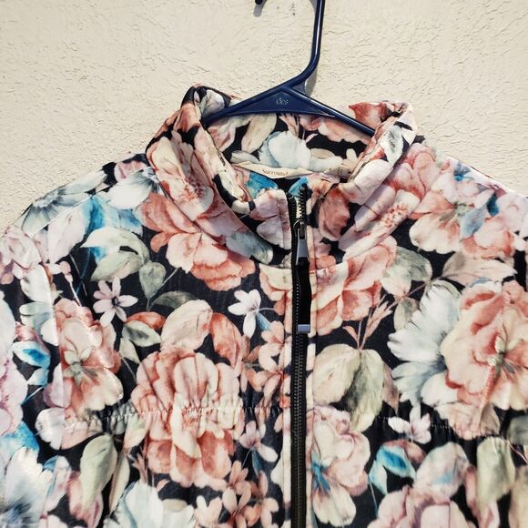 SOFT SURROUNDINGS Black Floral Puffer Jacket Medium Full Zipper - Picture 3 of 10